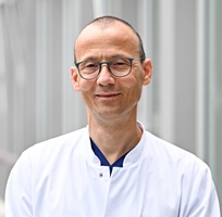 Ltd. Oberarzt: