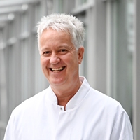 Dr. Christian Brosch