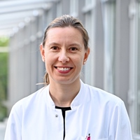 Oberärztin: Claudia Ehmann