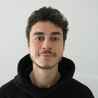 Dennis Schwarz